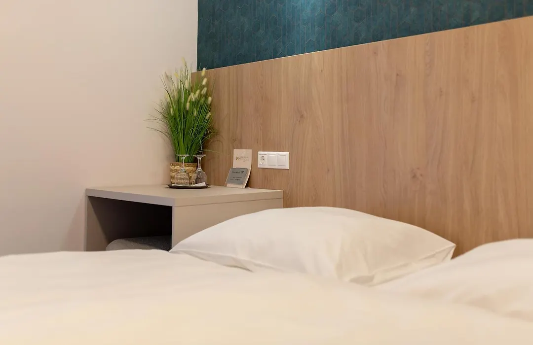 Mizse Motel-1