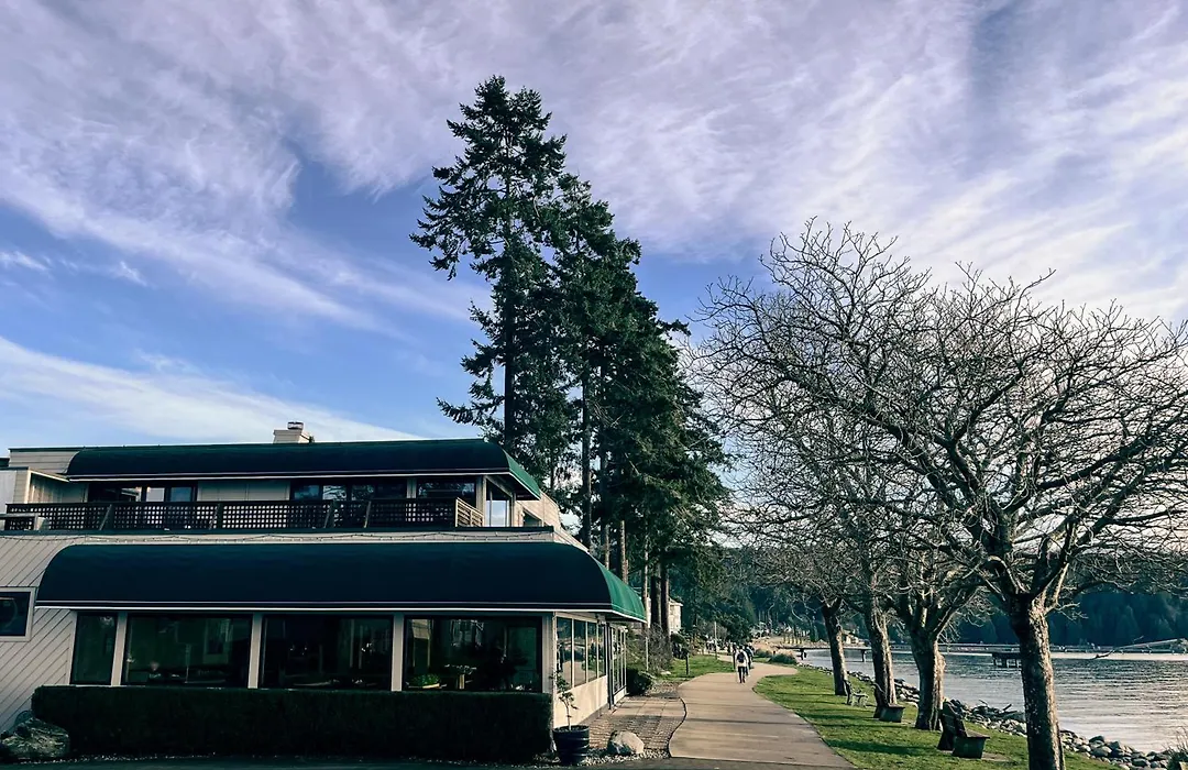 Sechelt Inn-1