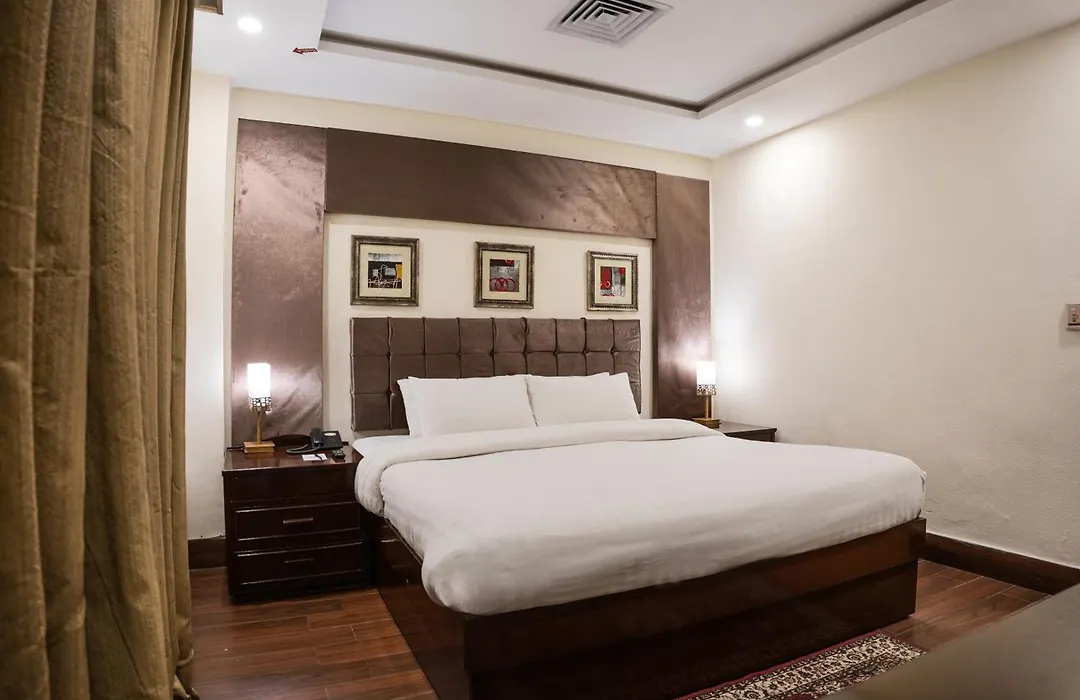 Hotel One Faisalabad-1