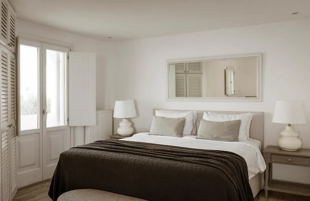 Aqua Luxury Suites By Nomee Hospitality Group-1