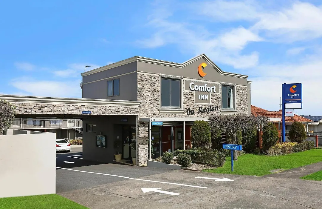 Comfort Inn On Raglan-1
