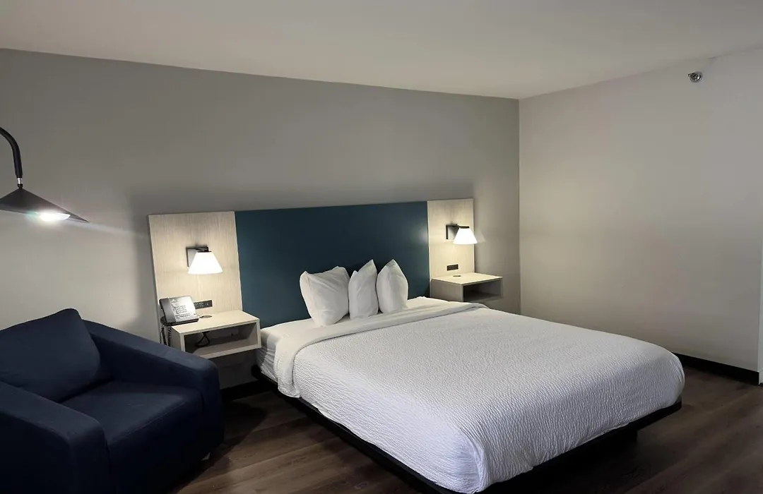 La Quinta Inn By Wyndham Auburn Worcester-1