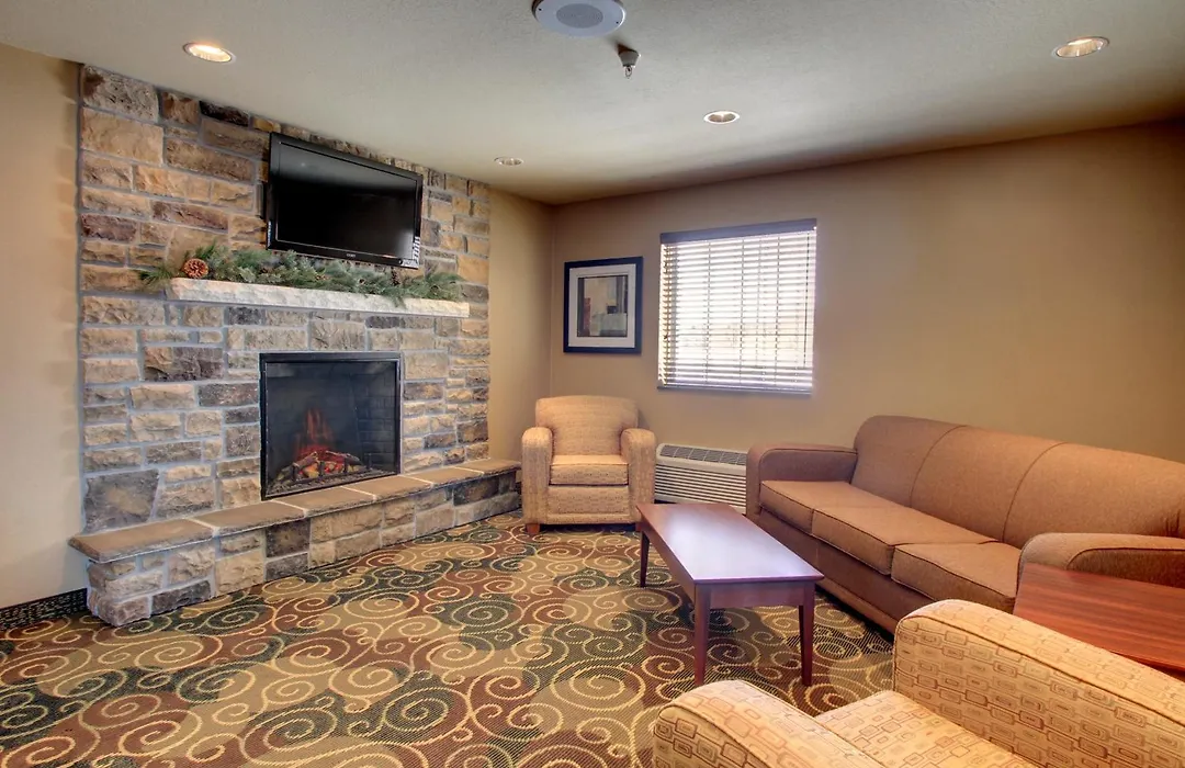 Cobblestone Inn & Suites - Harvey-1