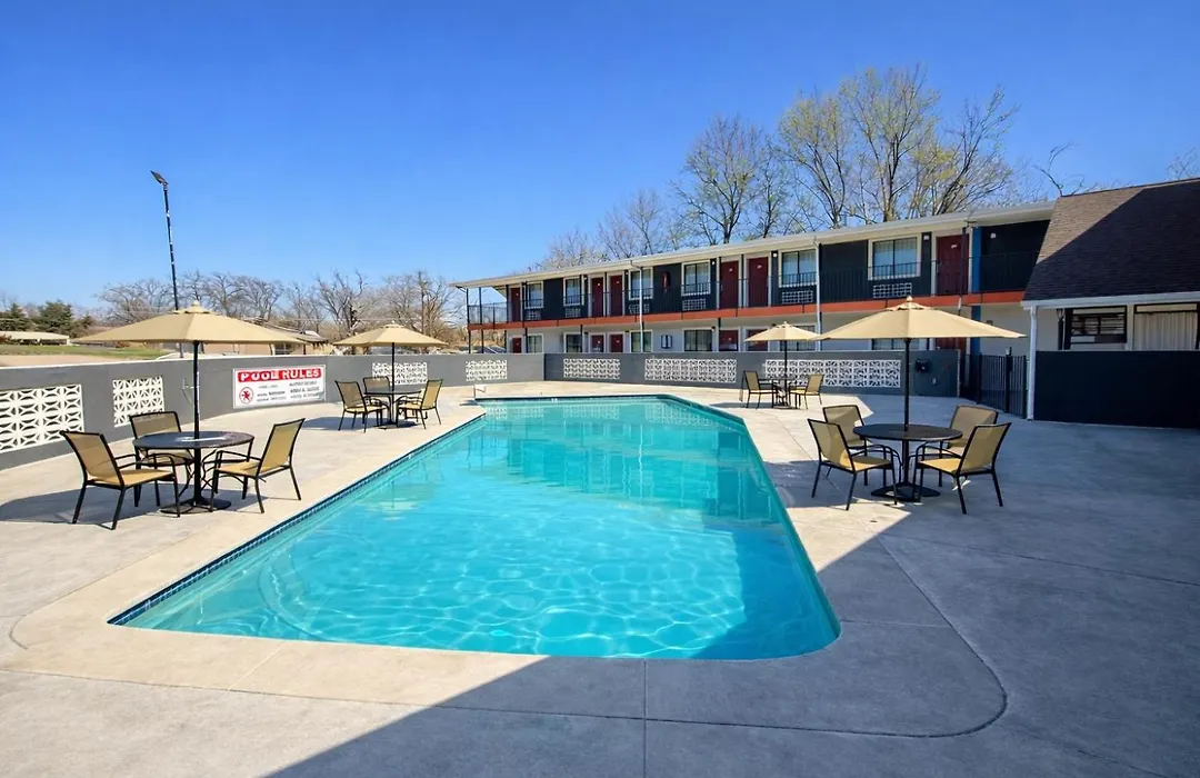 Americas Best Value Inn Ponca City-1