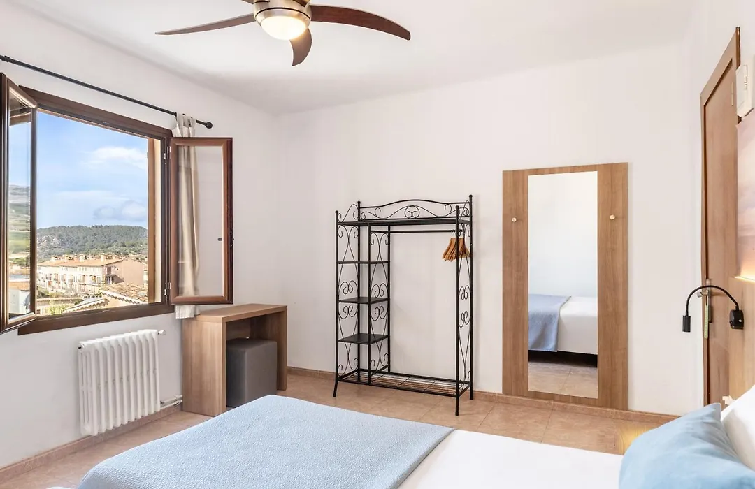 Hostal Nadal-1