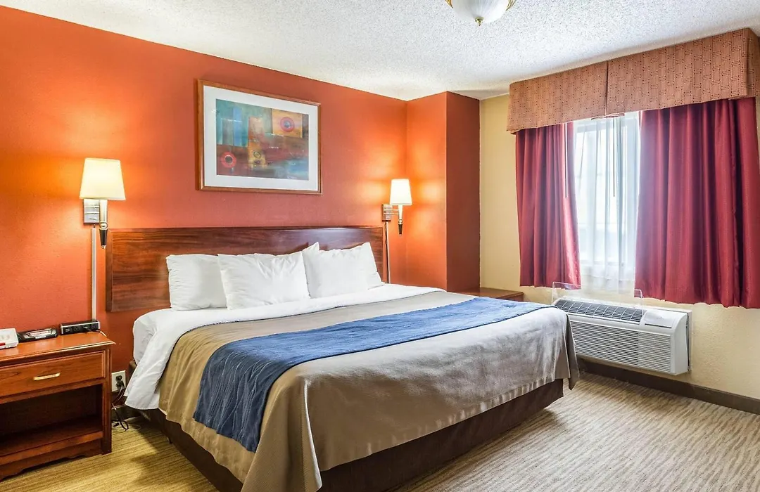 Quality Inn Scottsbluff-1