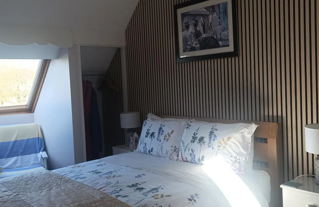 Twin Oaks Bed & Breakfast-1
