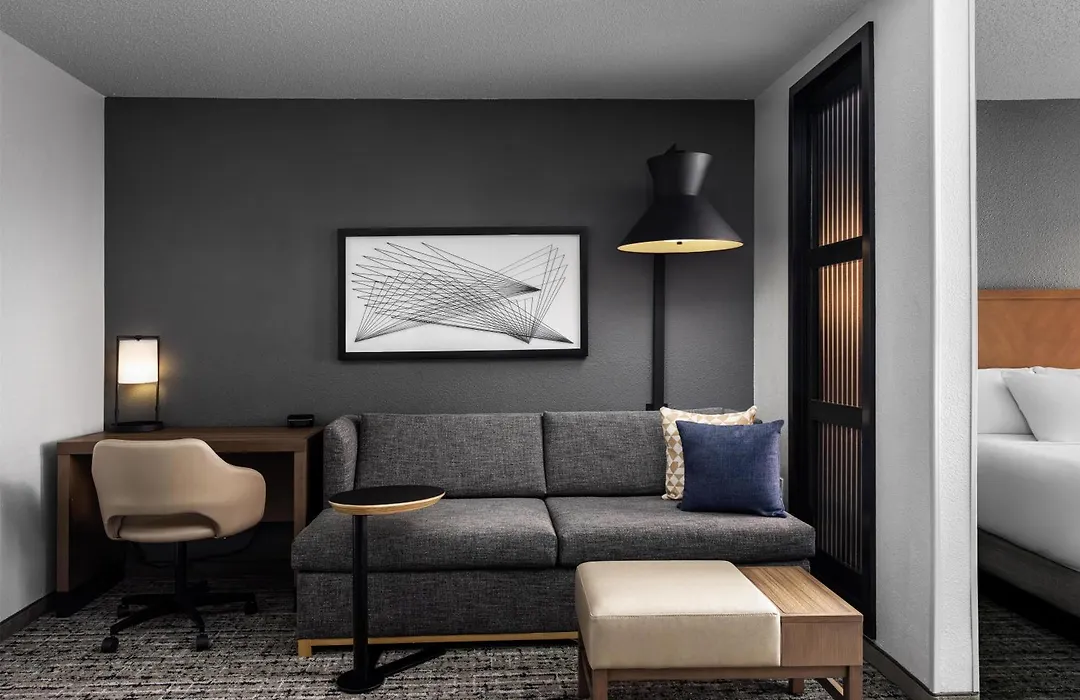 Hyatt Place Indianapolis Airport-1