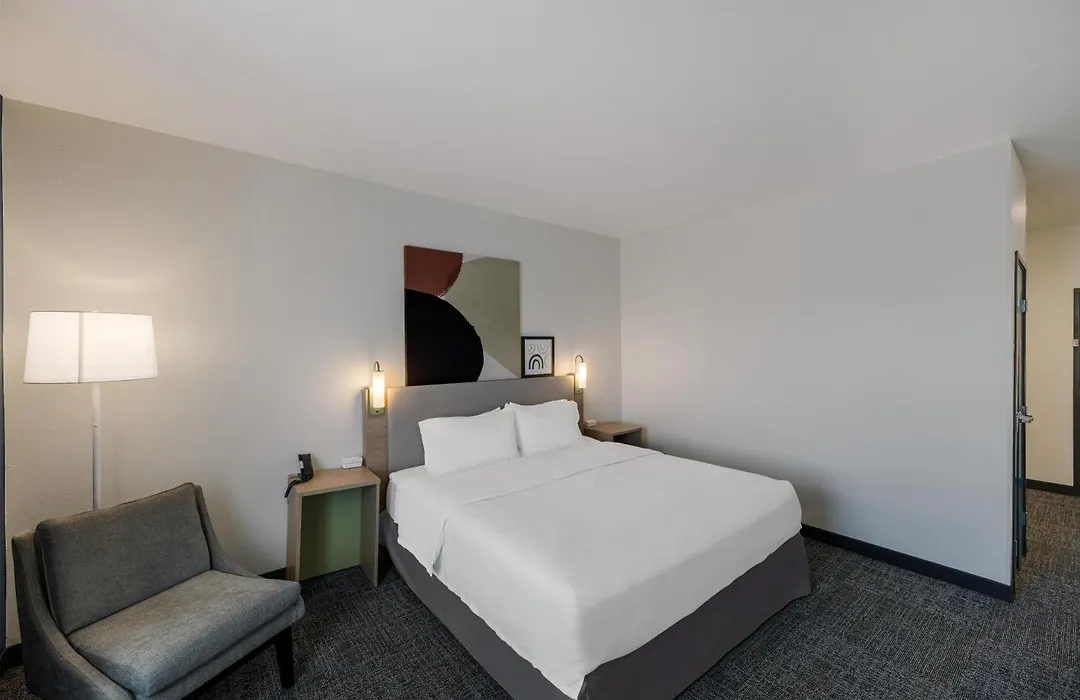 Spark By Hilton Midland South-1