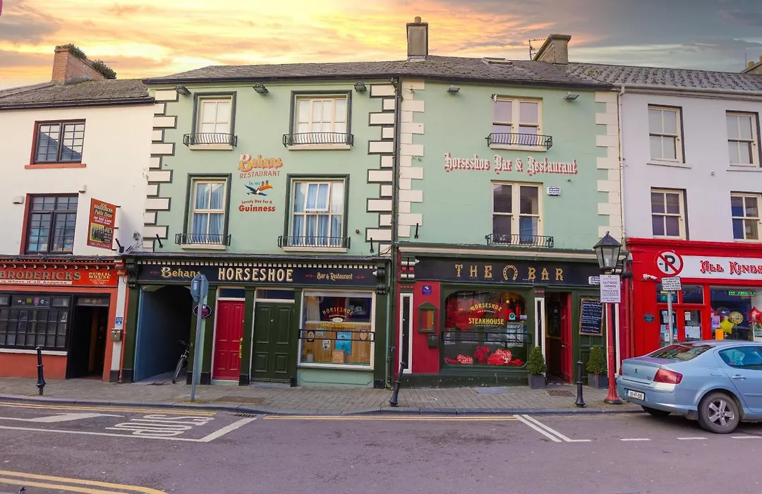 Behan'S Horseshoe Bar & Restaurant-1
