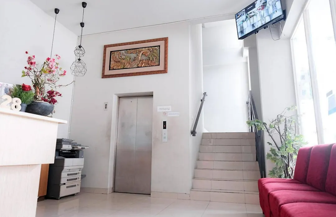RedDoorz Plus @ Kapuk Business Park-1