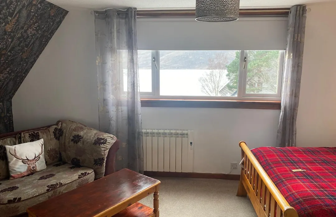 Lochview Guest House-1