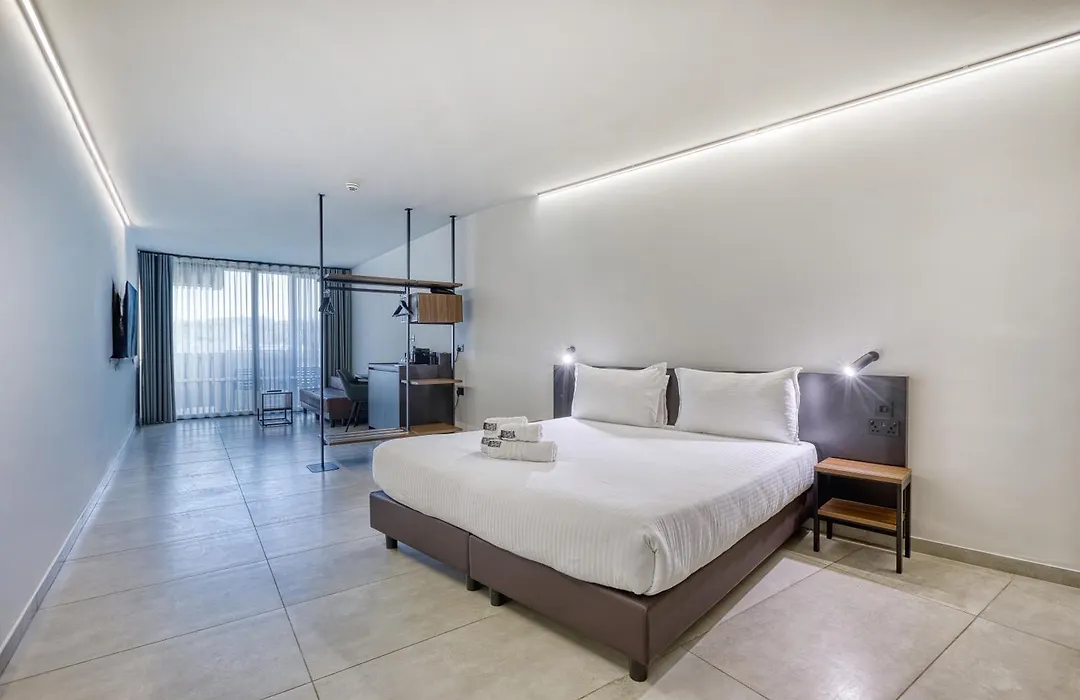 Onyx Hotel-1