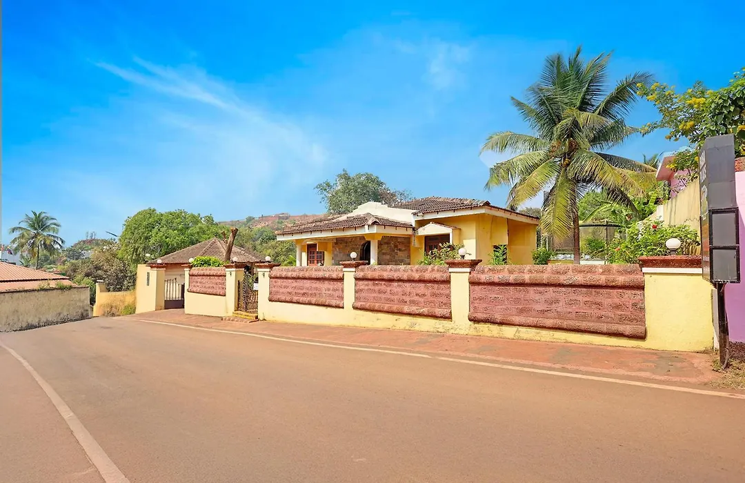 Fabhotel La Pablo Resort Nr Chapora Fort-1