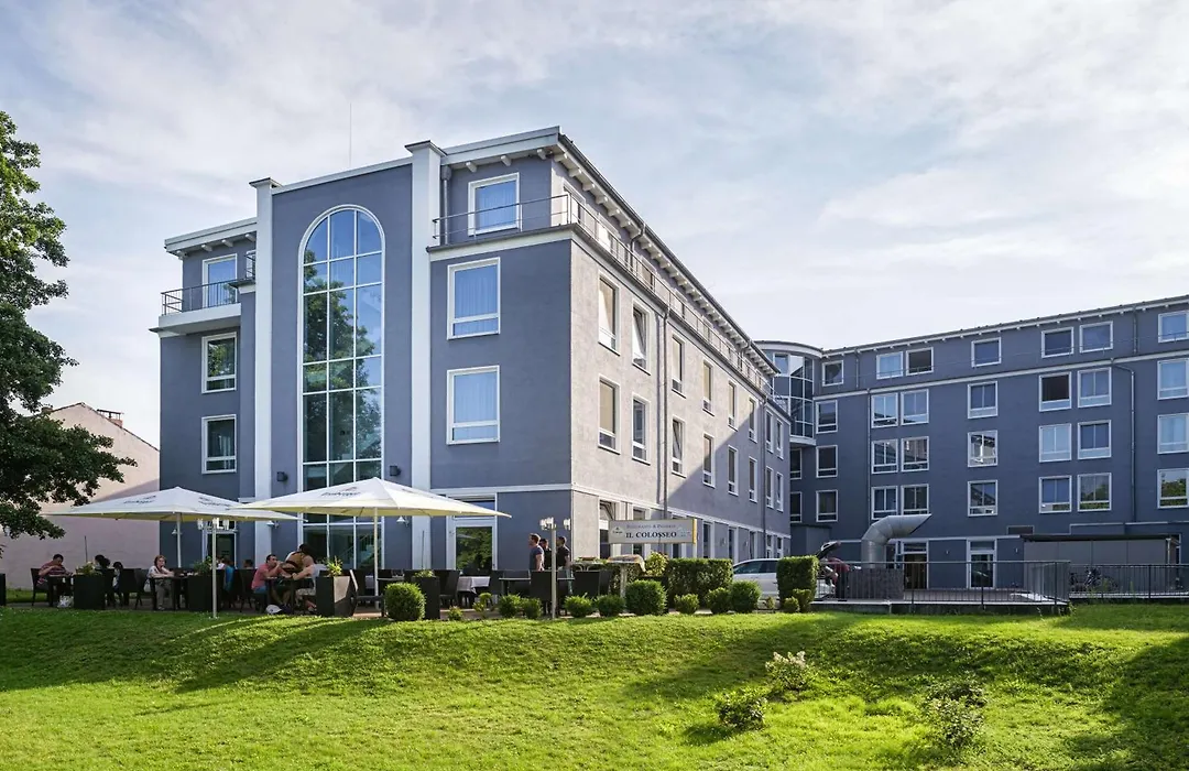 Hotel Am Schloss Koepenick By Golden Tulip-1
