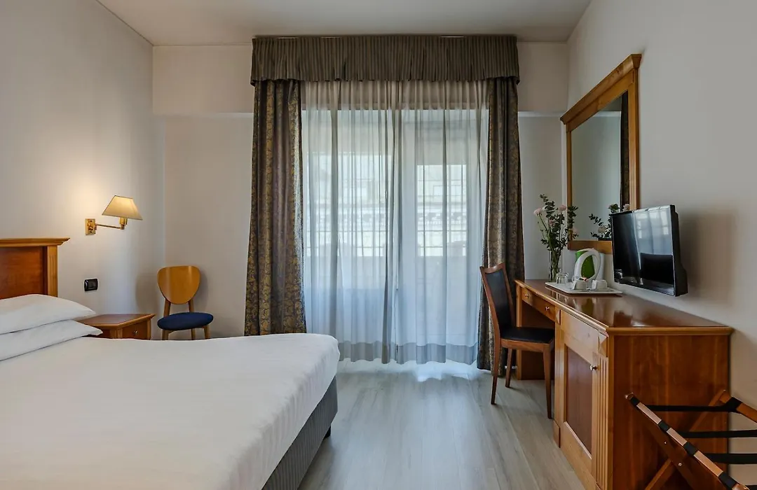Hotel Diplomatic-1