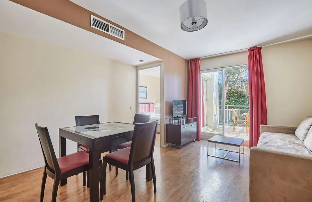 Appart'Hotel Odalys City - Antibes Olympe-1