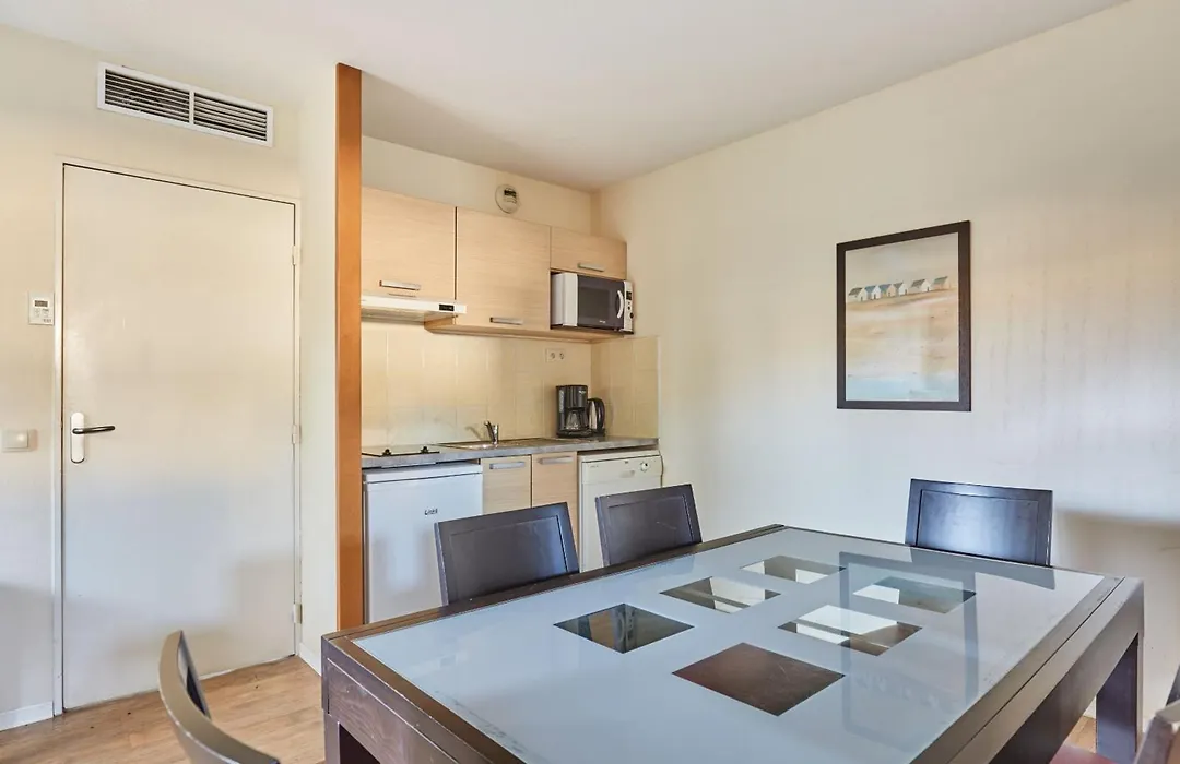 Appart'hôtel Odalys City - Antibes Olympe-1