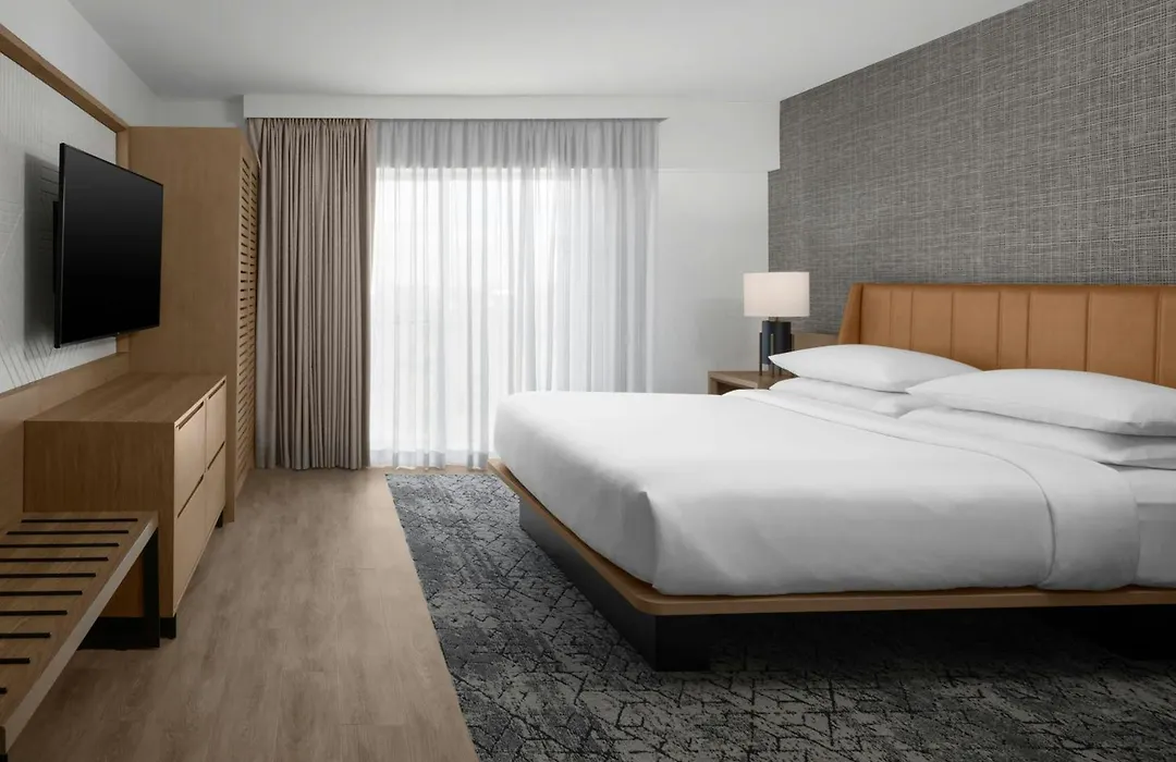 Sheraton Suites Fort Lauderdale At Cypress Creek-1