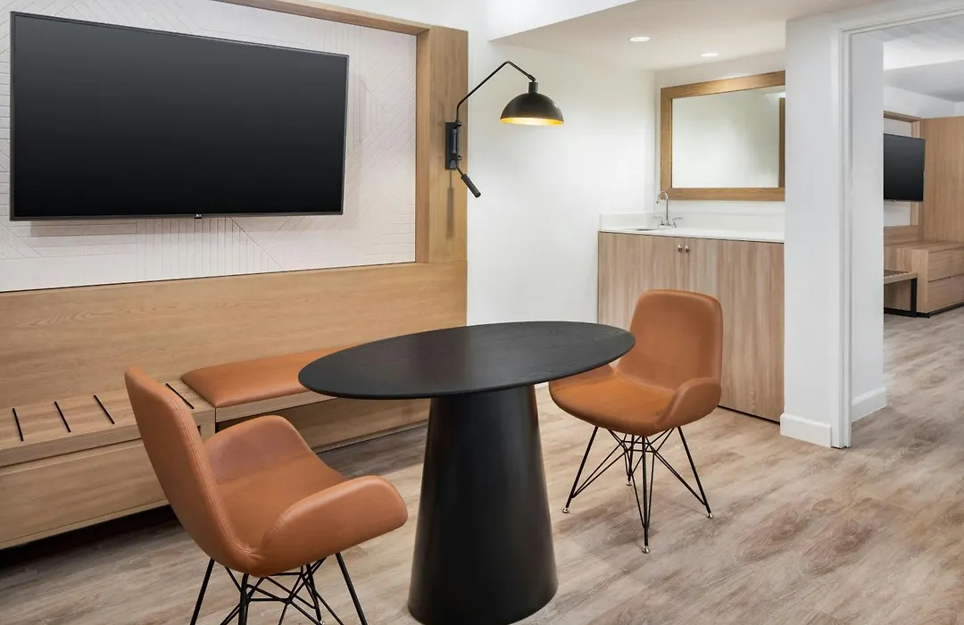 Sheraton Suites Fort Lauderdale At Cypress Creek-1