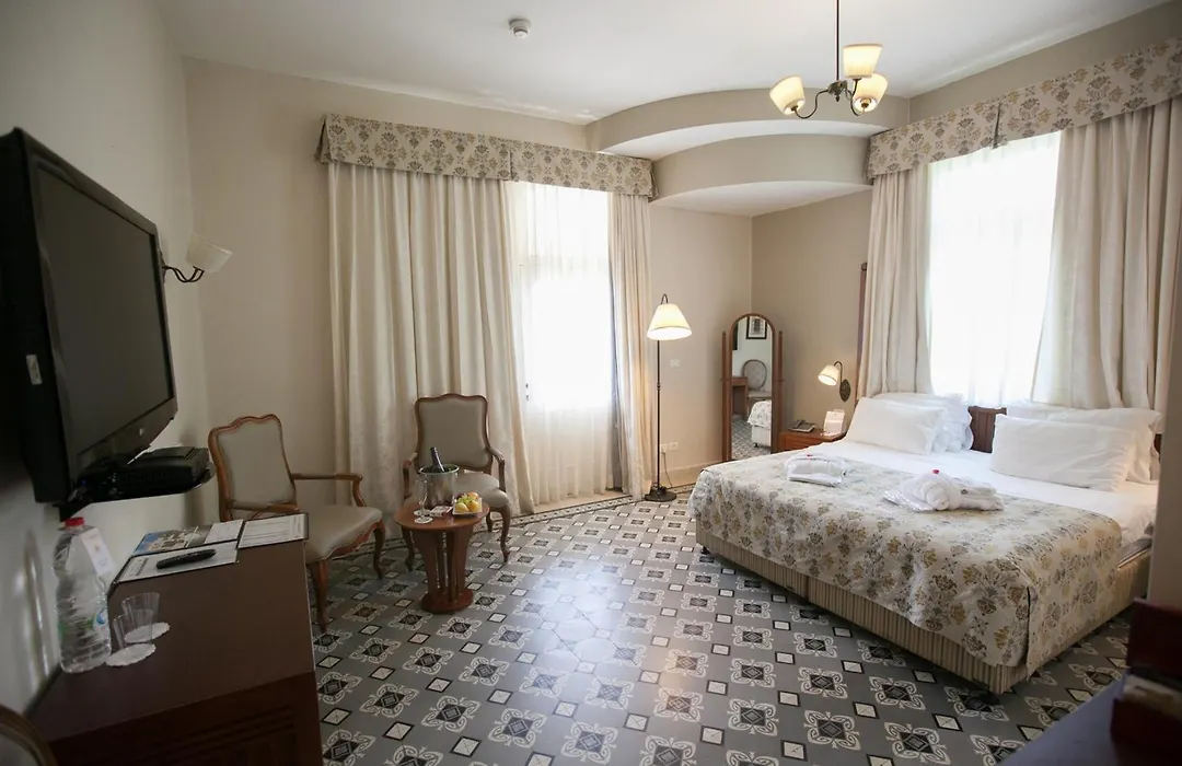 The Colony Hotel-1