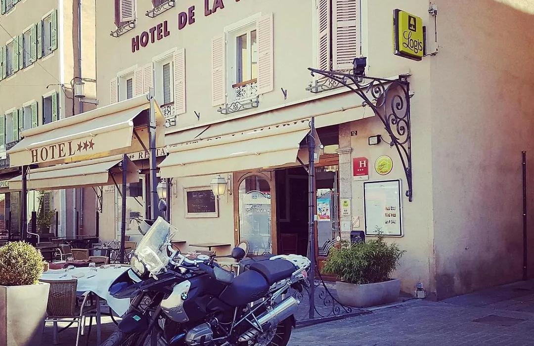 Logis - Hotel De La Mairie-1