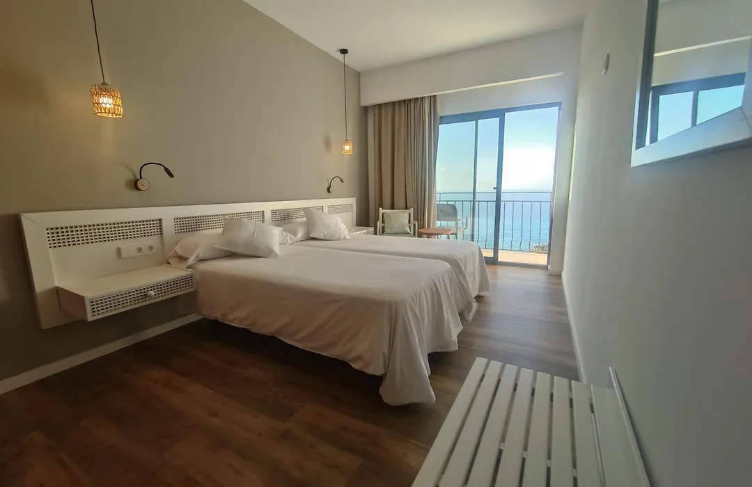 Hostal Sa Baronia-1