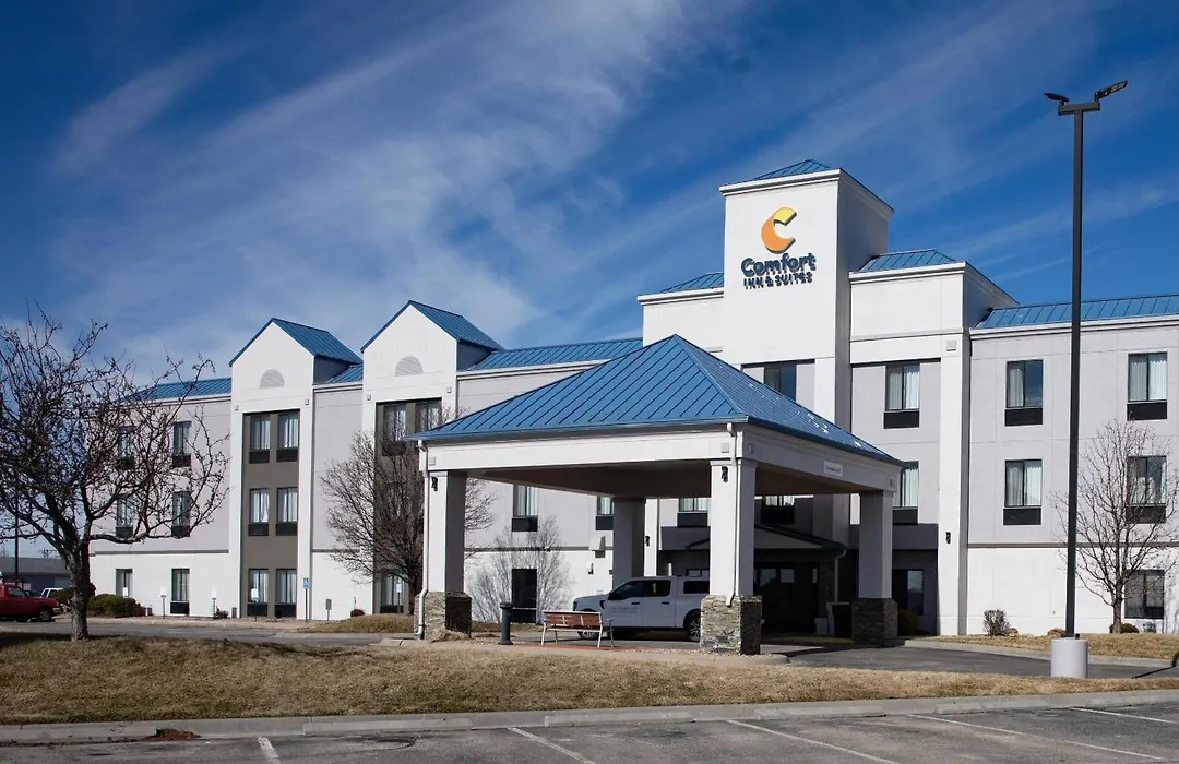 Comfort Inn & Suites Hutchinson-1