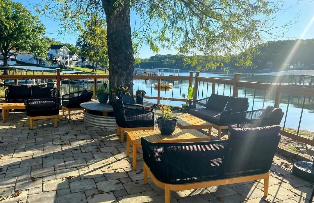 Buddy'S Harbor-1