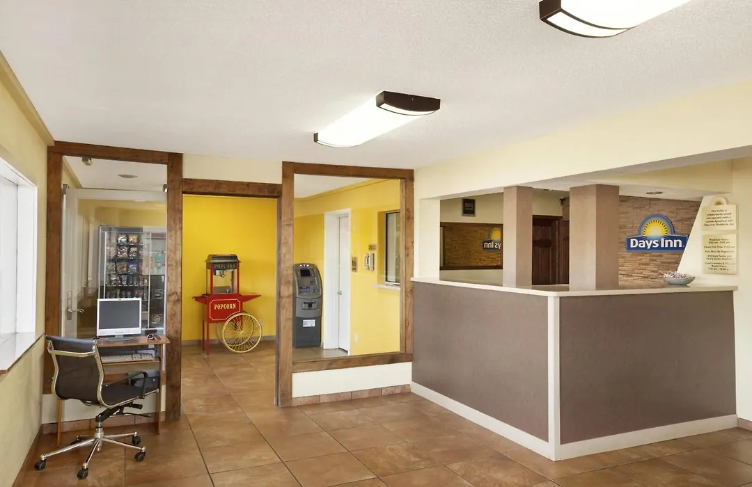 Days Inn By Wyndham Champaign/Urbana-1