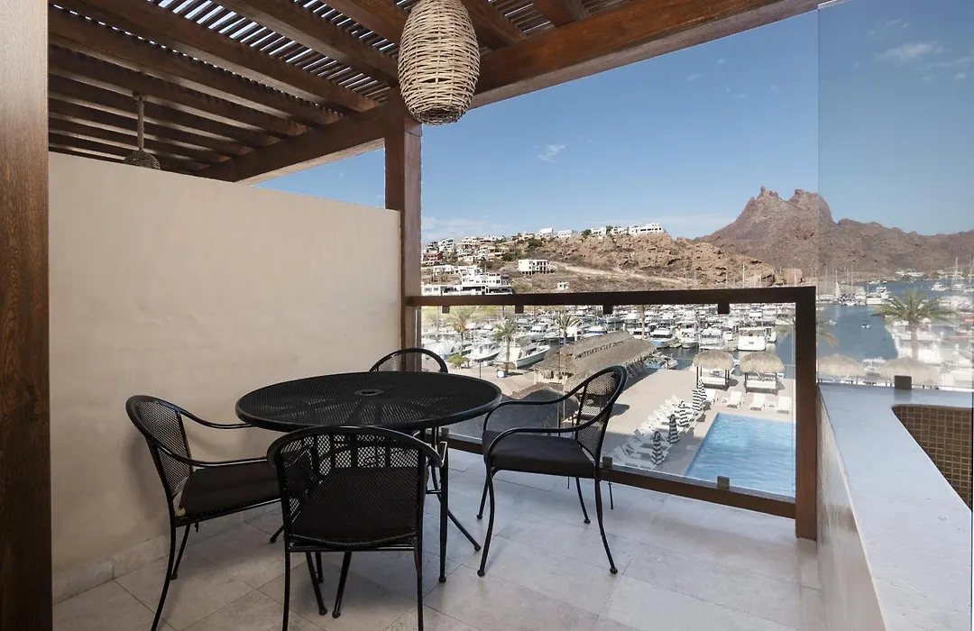 Marinaterra Hotel & Spa-1