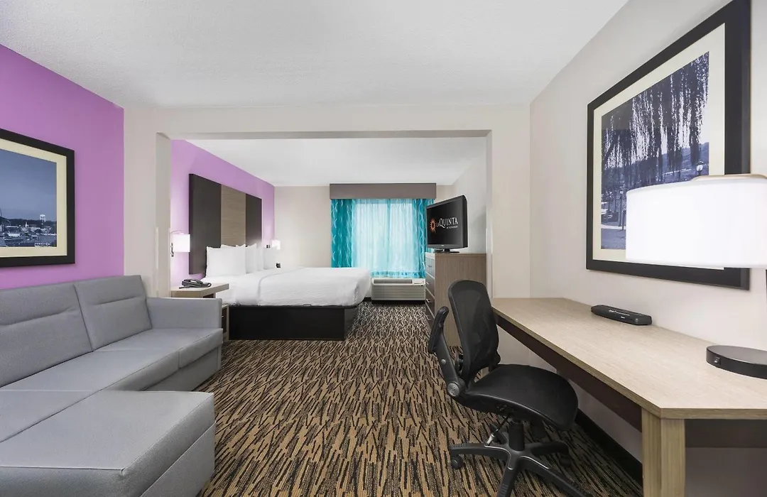 La Quinta By Wyndham Clarksville-1