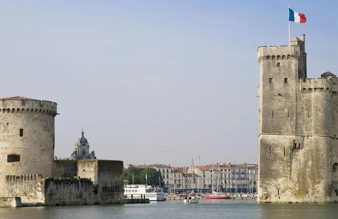 Ibis La Rochelle Centre Historique-1