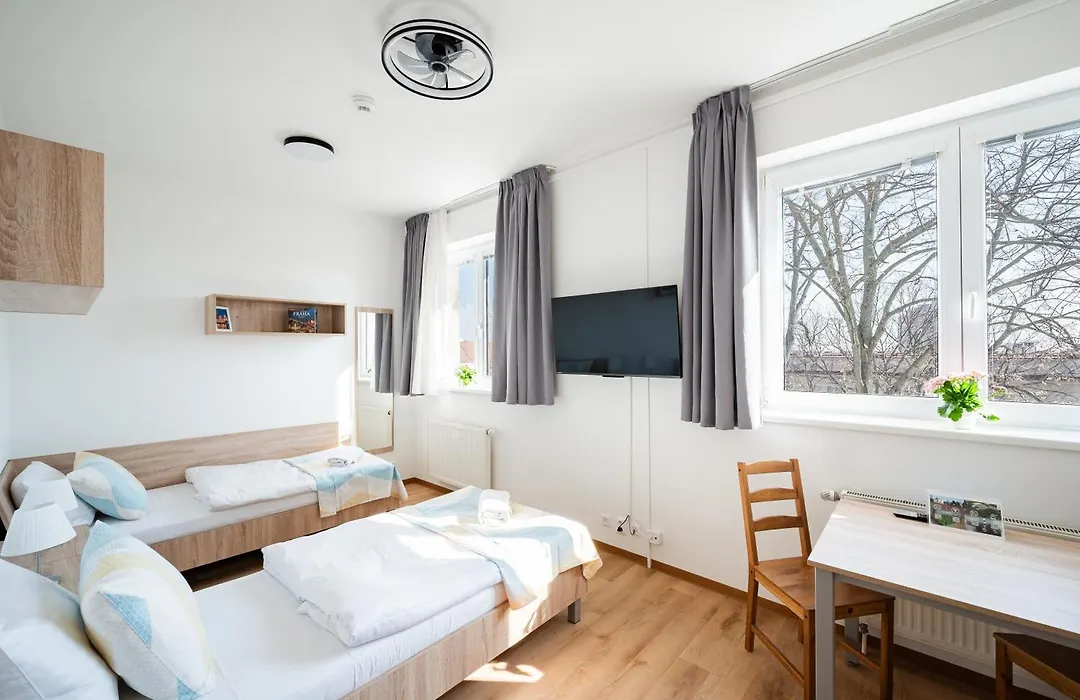 University Hotel-1