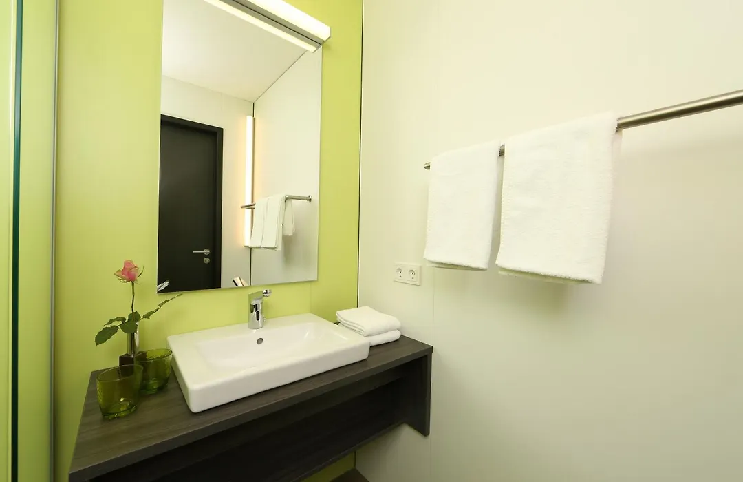 Economy-Hotel-1