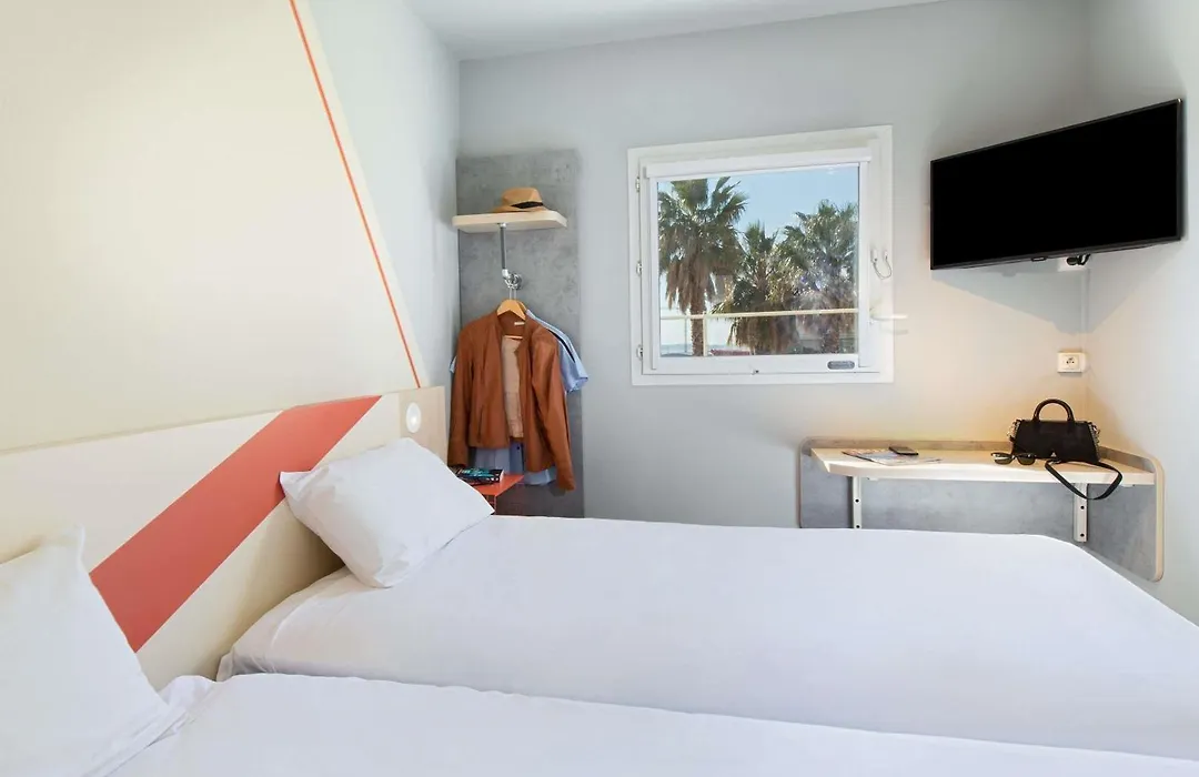 Ibis Budget Marseille L'Estaque-1
