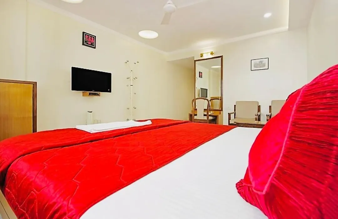 Hotel Sarita - Near Surat Railway Station-1