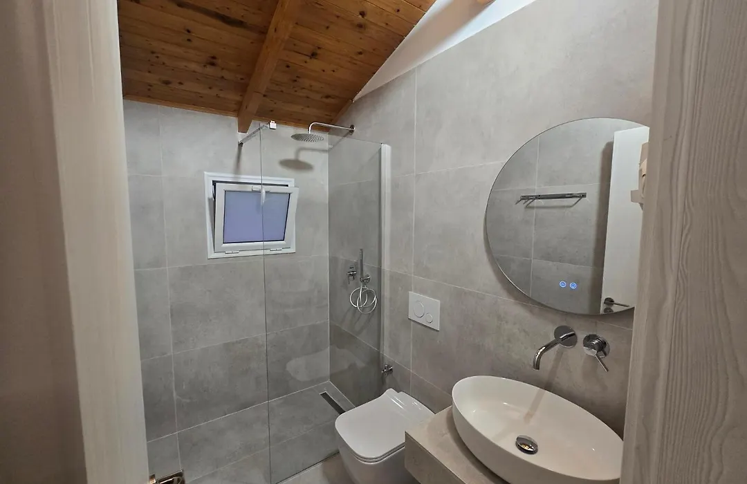 Guest House Luiza-1
