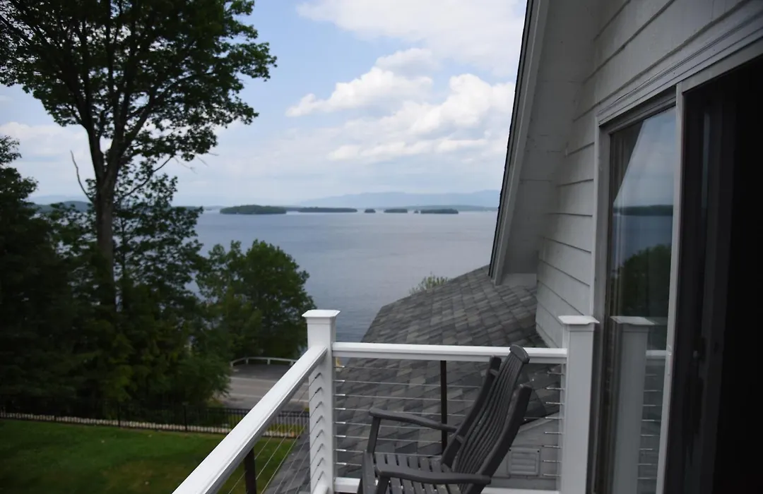 Belknap Point Inn-1
