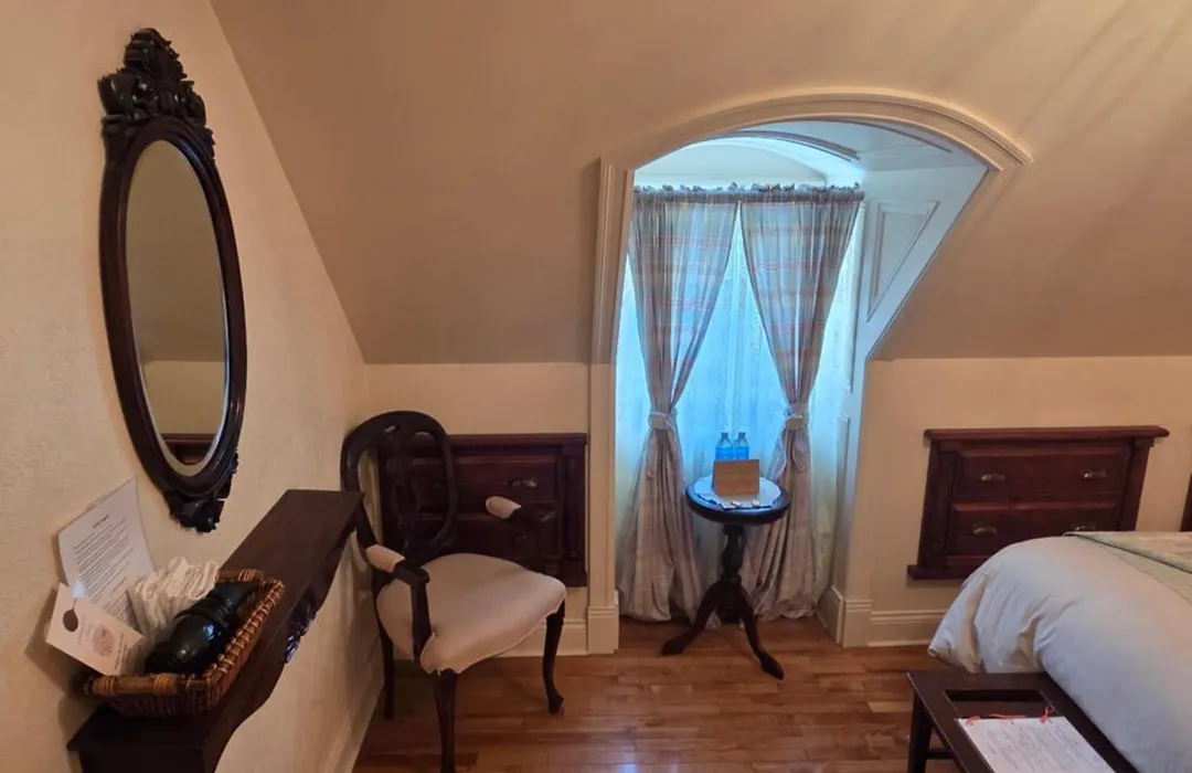 Auberge J.A Moisan-1