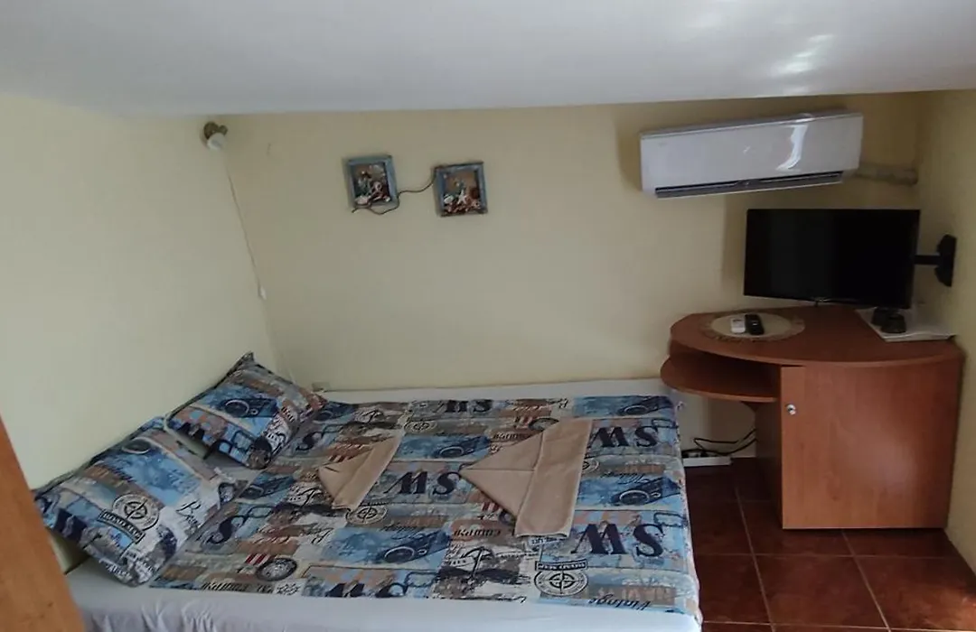 Rooms Via Maris-1