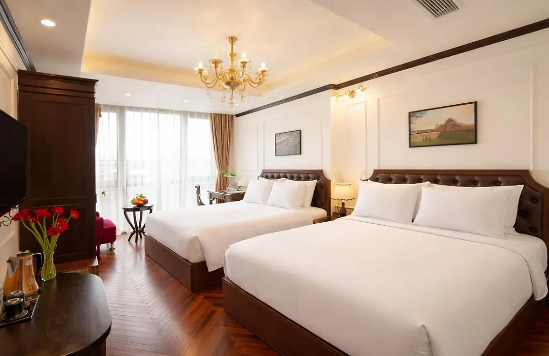 Du Palace Hotel & Travel-1