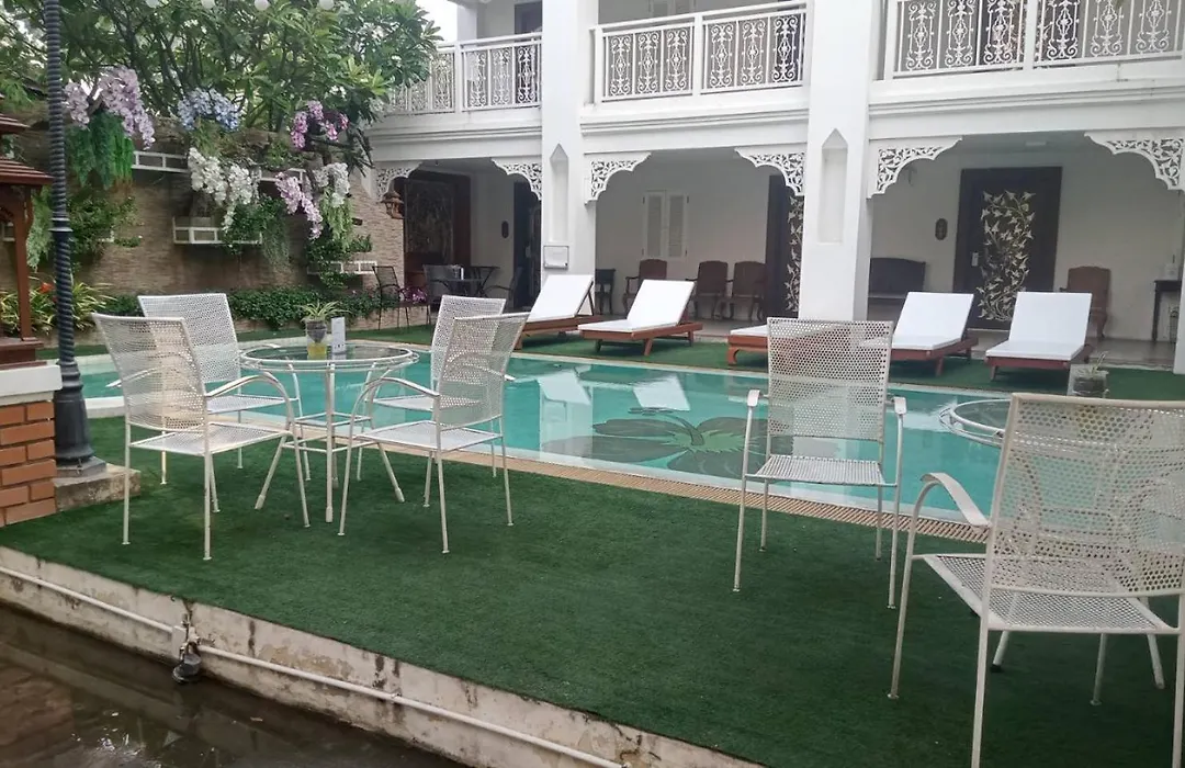 White Boutique Hotel And Spa-1