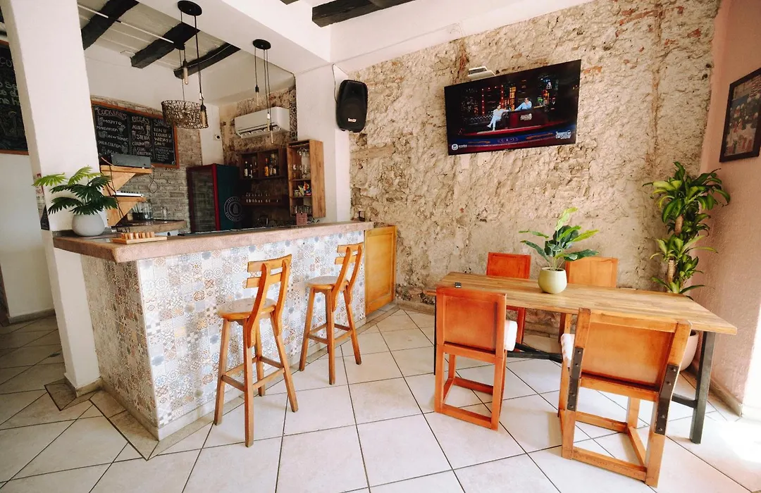 Casa Zahri Boutique Hostel-1