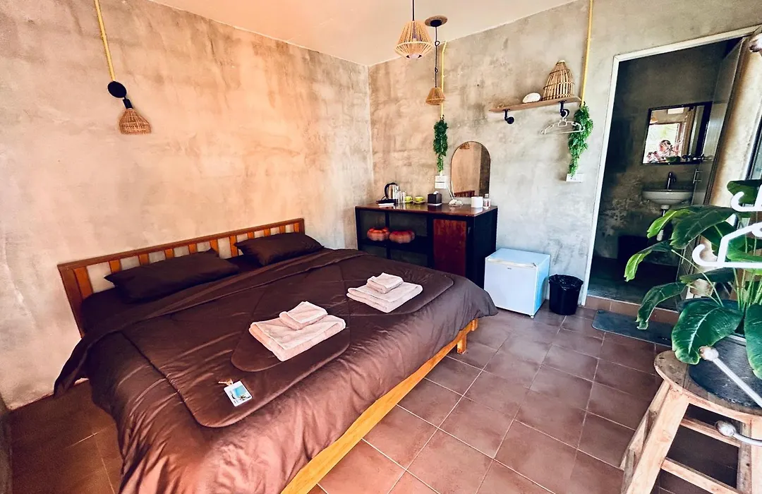 Tchin Tchin Guesthouse-1
