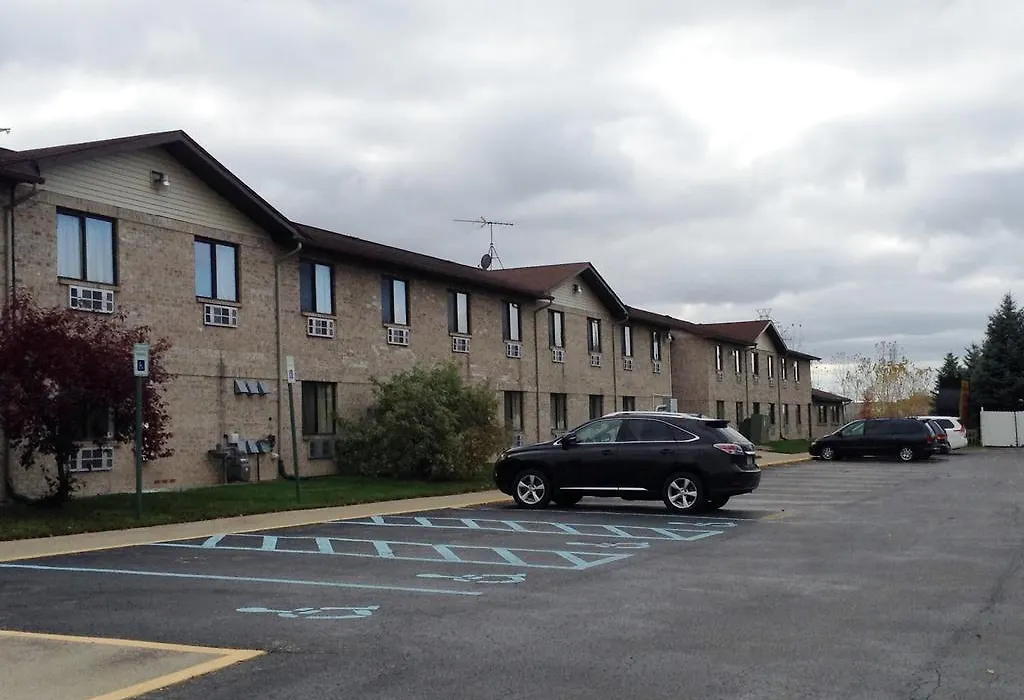 Travelodge By Wyndham Hudsonville-1