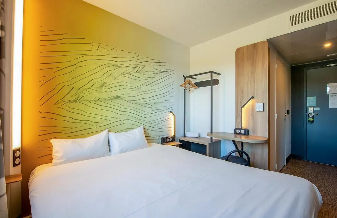 B&B HOTEL Landerneau Bois Noir-1