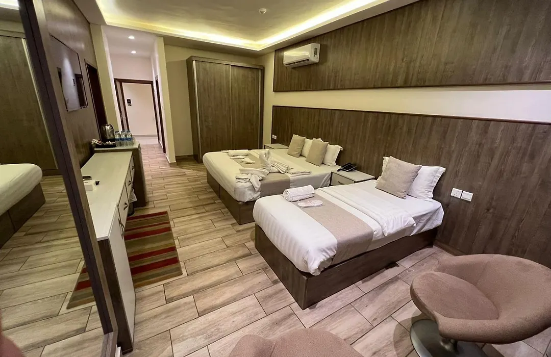 Sky Hotel-1
