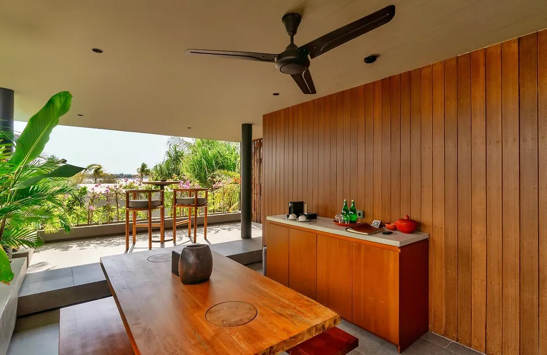 Bask Gili Meno-1