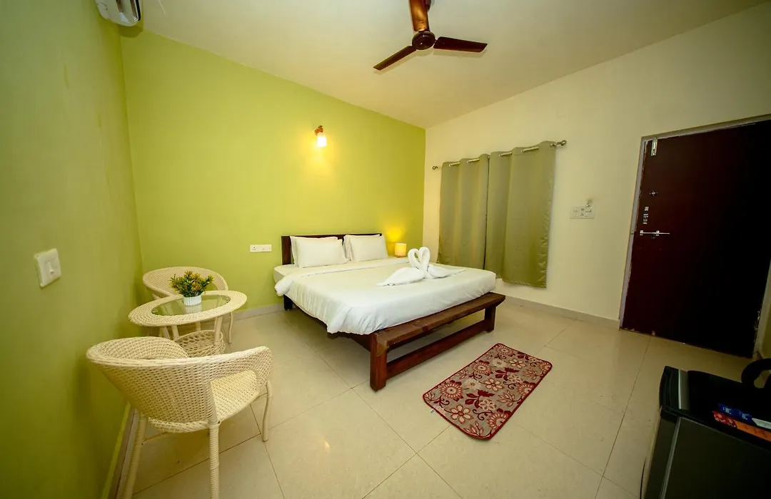 Aqua Wave By Yogitree Hotels-1